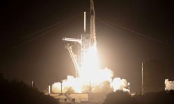 المغرب..  اطلاق أول قمرين اصطناعيين إلى الفضاء